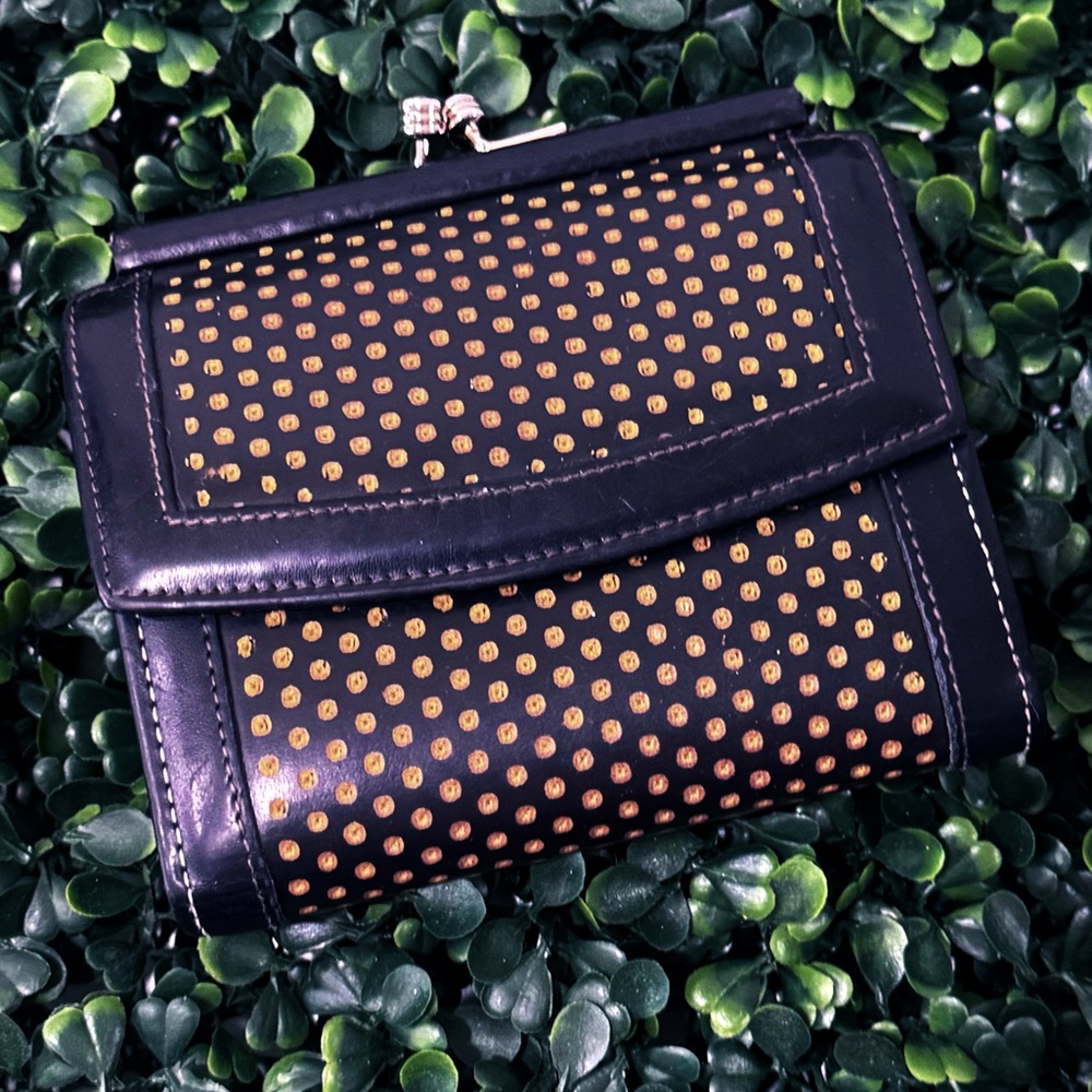 Dooney & Bourke Cabrio Kisslock Vtg Rare perforated black leather wallet bifold